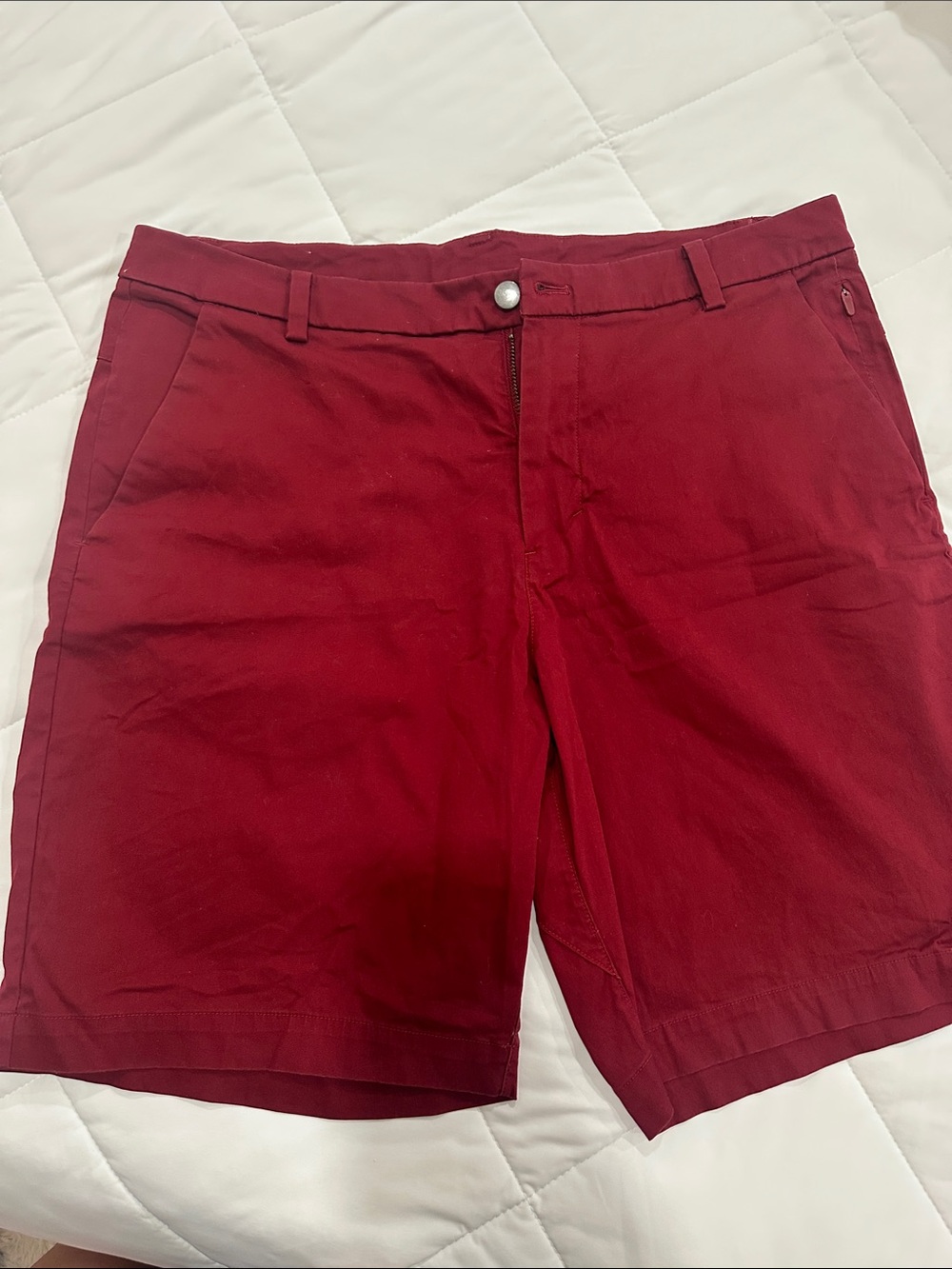 lululemon athletica Men's Shorts - Burgundy Red